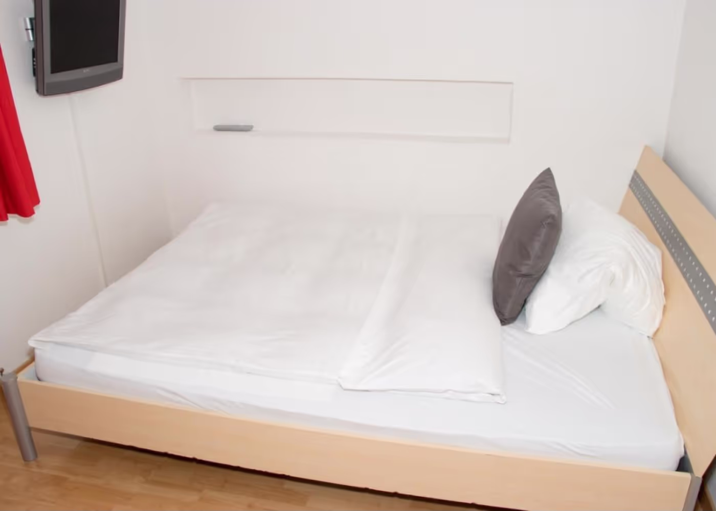Einzelzimmer im Chamanna Bed & Breakfast Arosa, Aufnahme 1 von 5